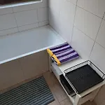 아파트 In *